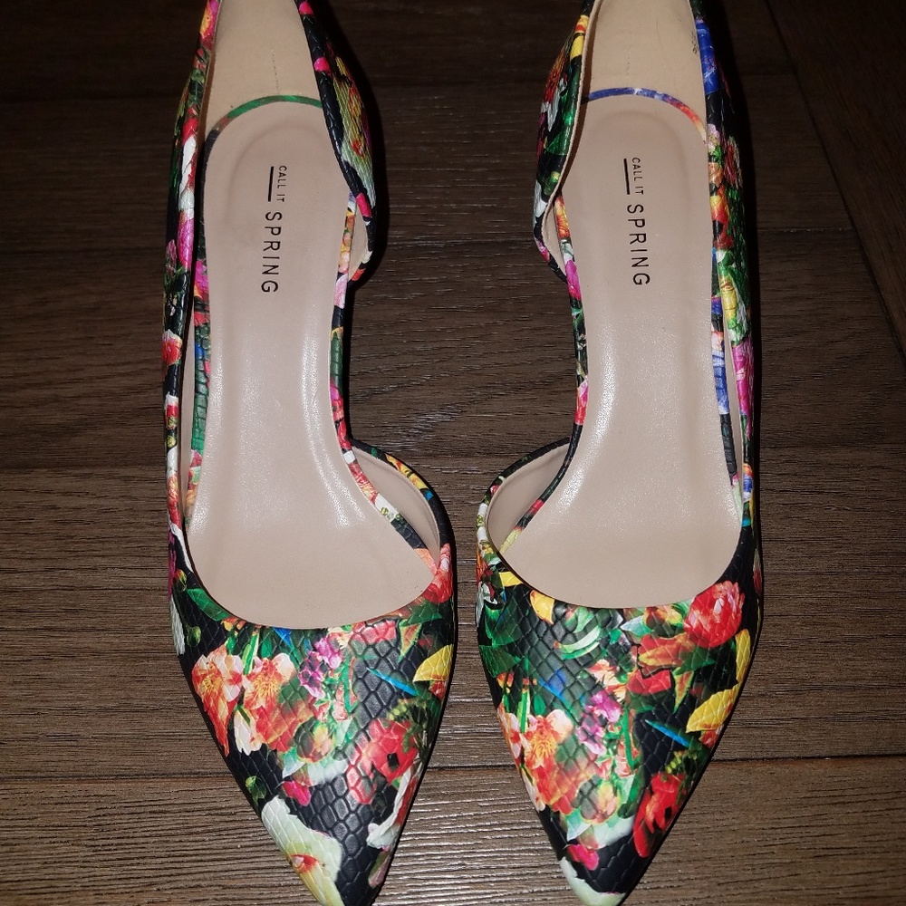 Women's pumps
